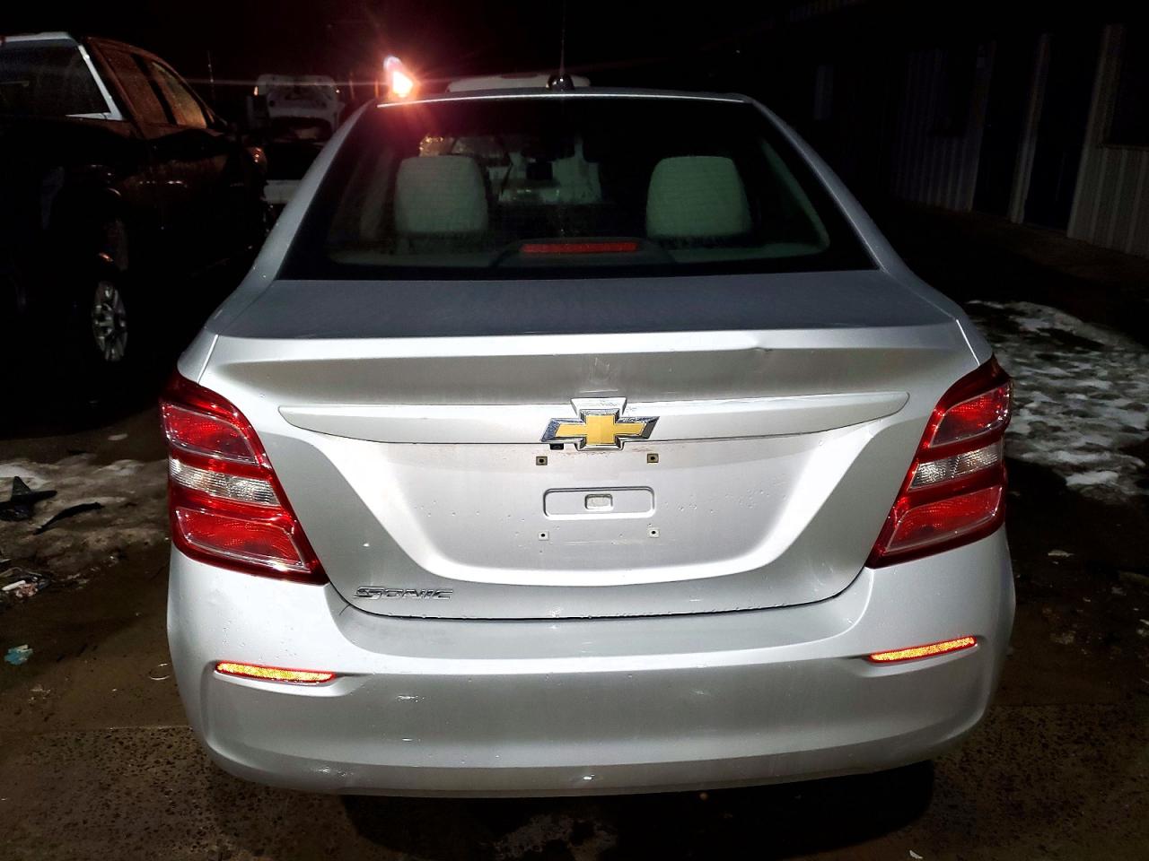 2017 CHEVROLET SONIC LS photo 6