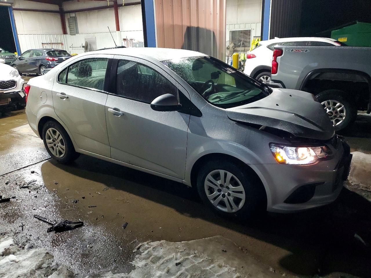 2017 CHEVROLET SONIC LS photo 4
