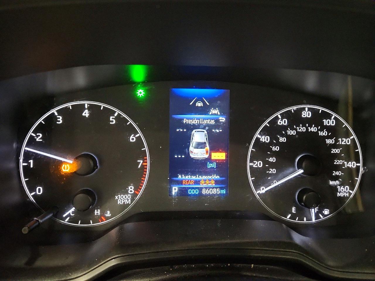 2023 TOYOTA COROLLA LE photo 9