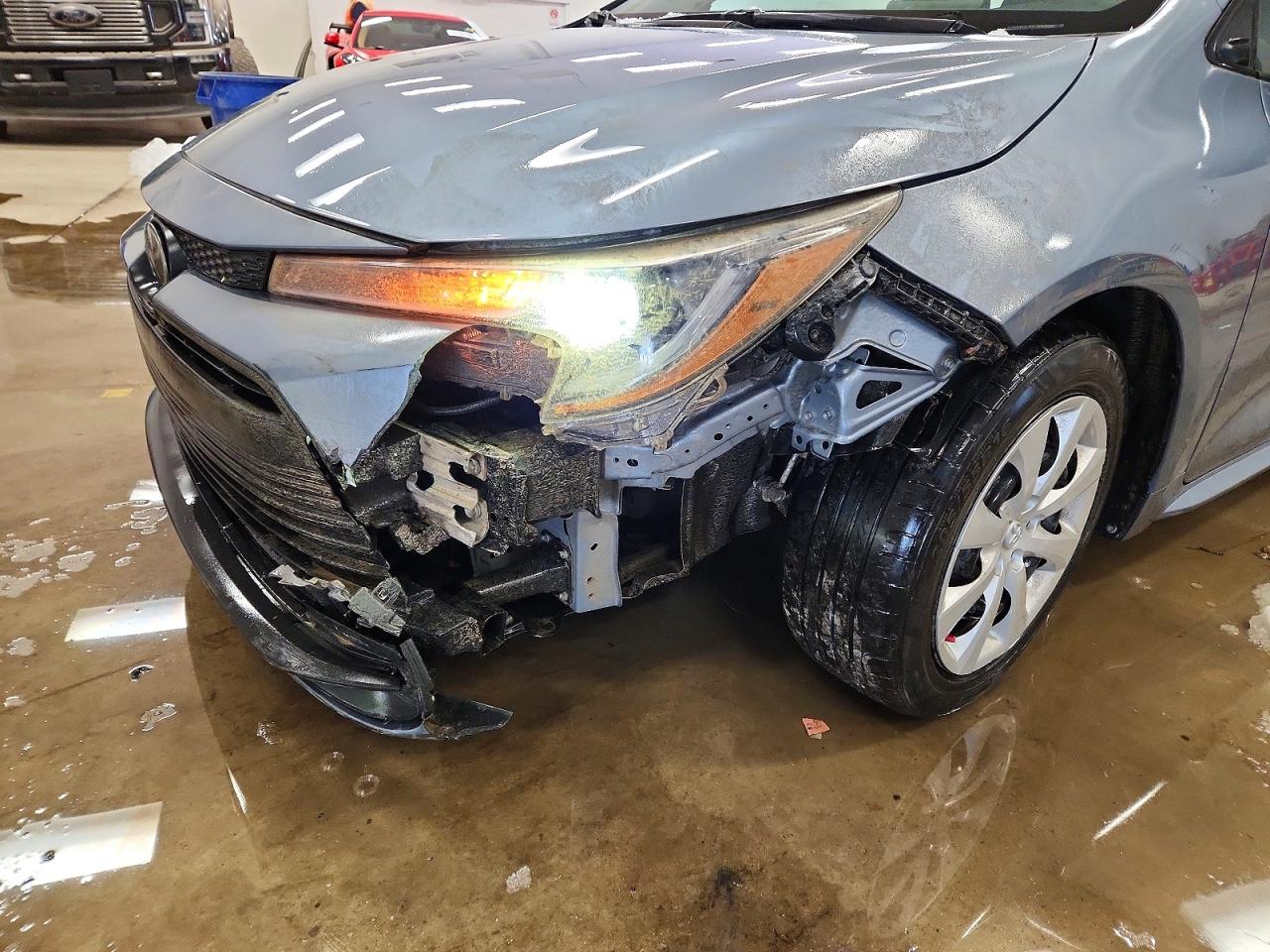 2023 TOYOTA COROLLA LE photo 12