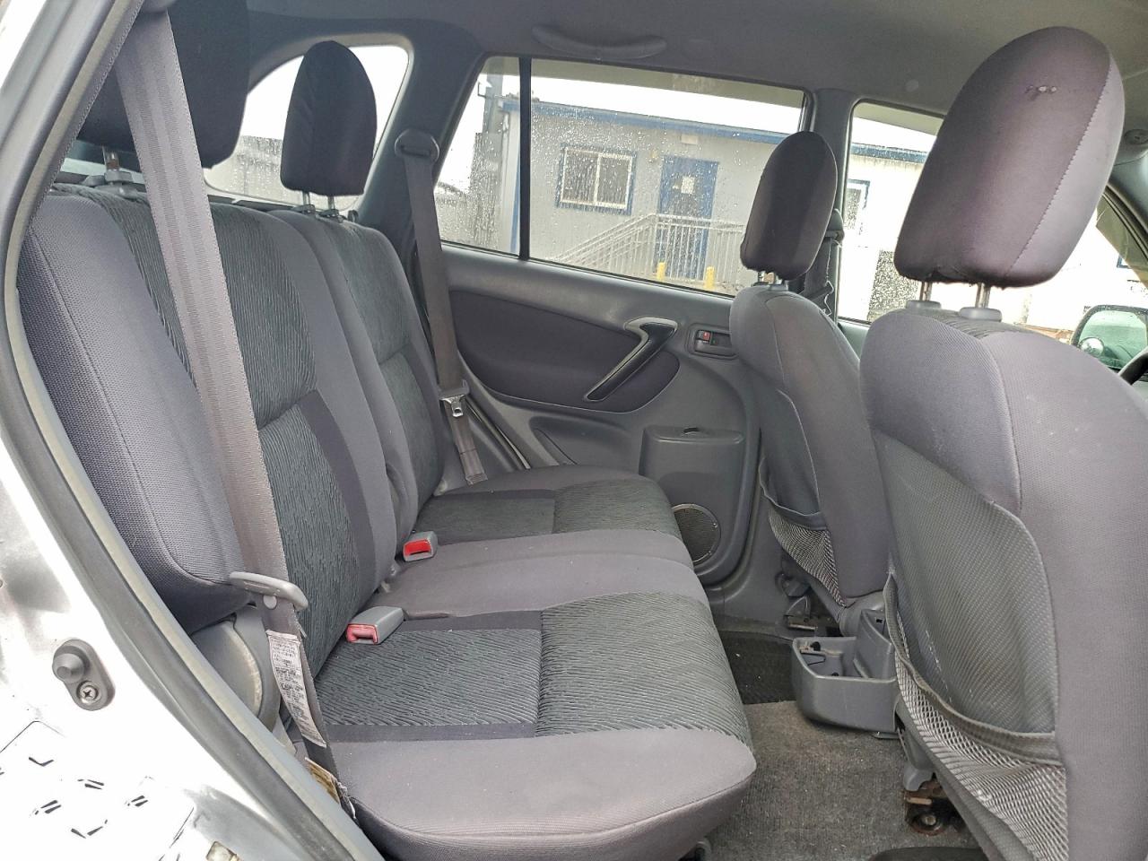 2001 TOYOTA RAV4 photo 11
