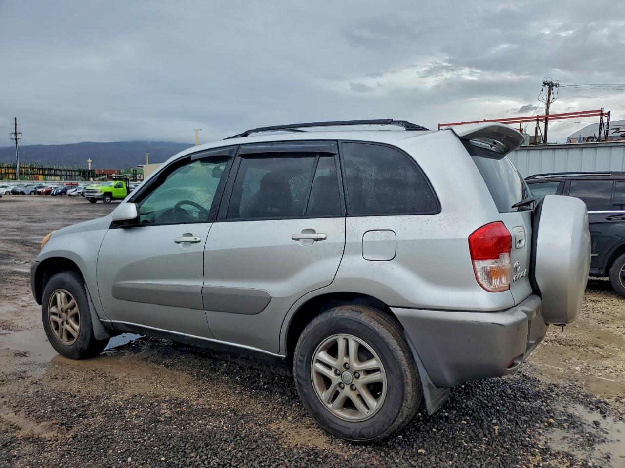 2001 TOYOTA RAV4 photo 2