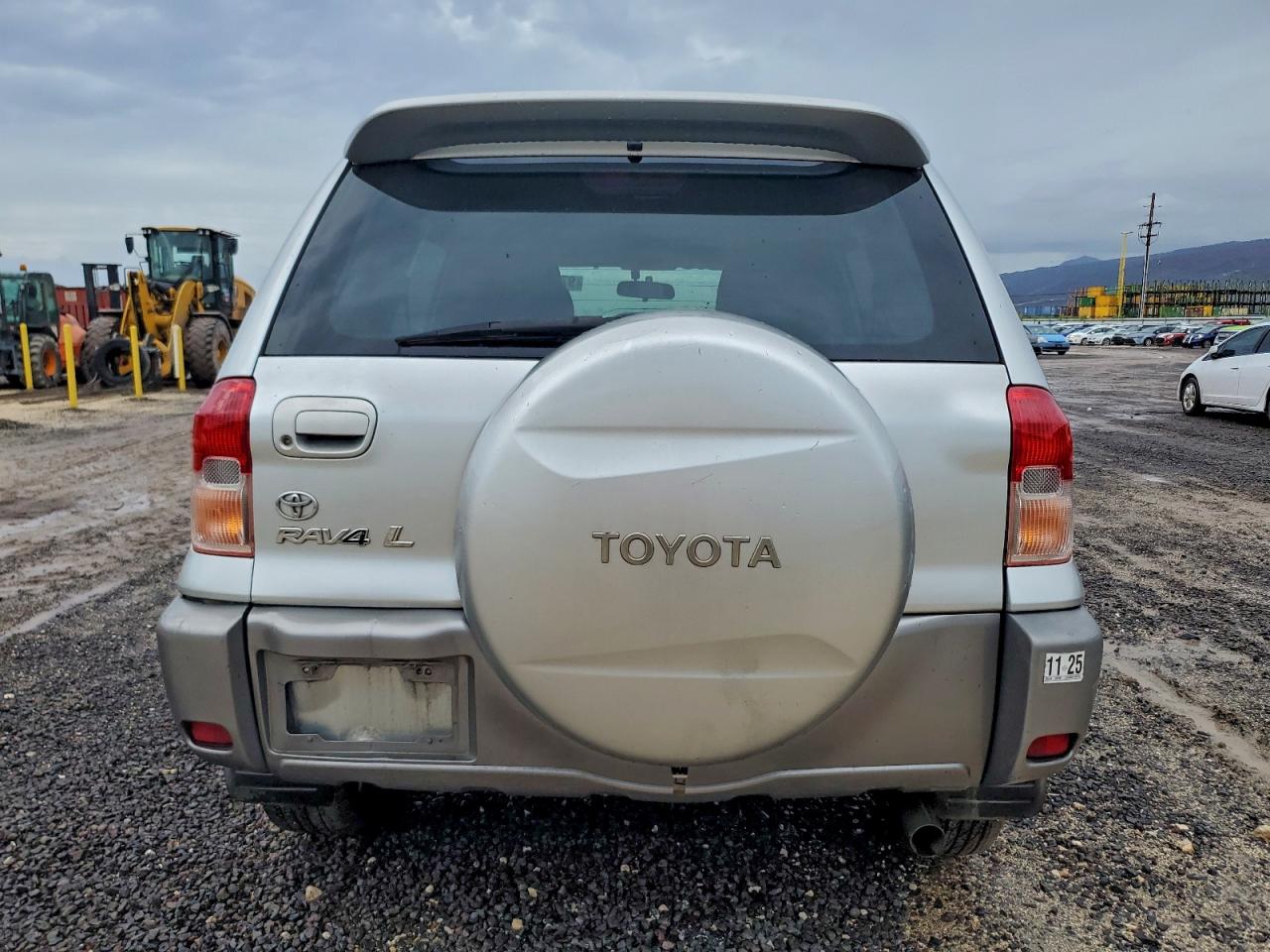 2001 TOYOTA RAV4 photo 6