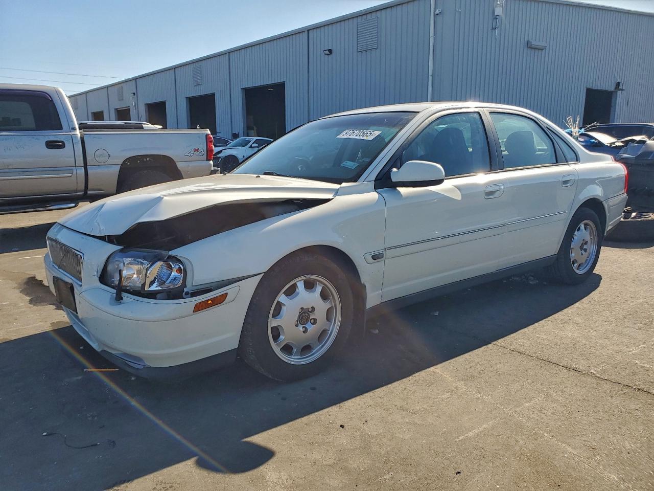 2003 VOLVO S80
