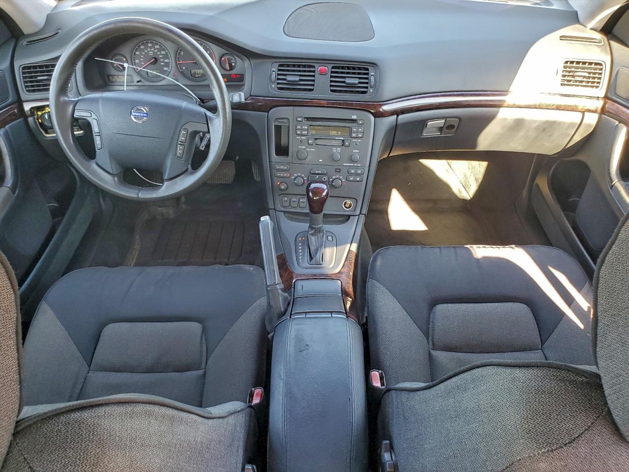 2003 VOLVO S80 photo 8