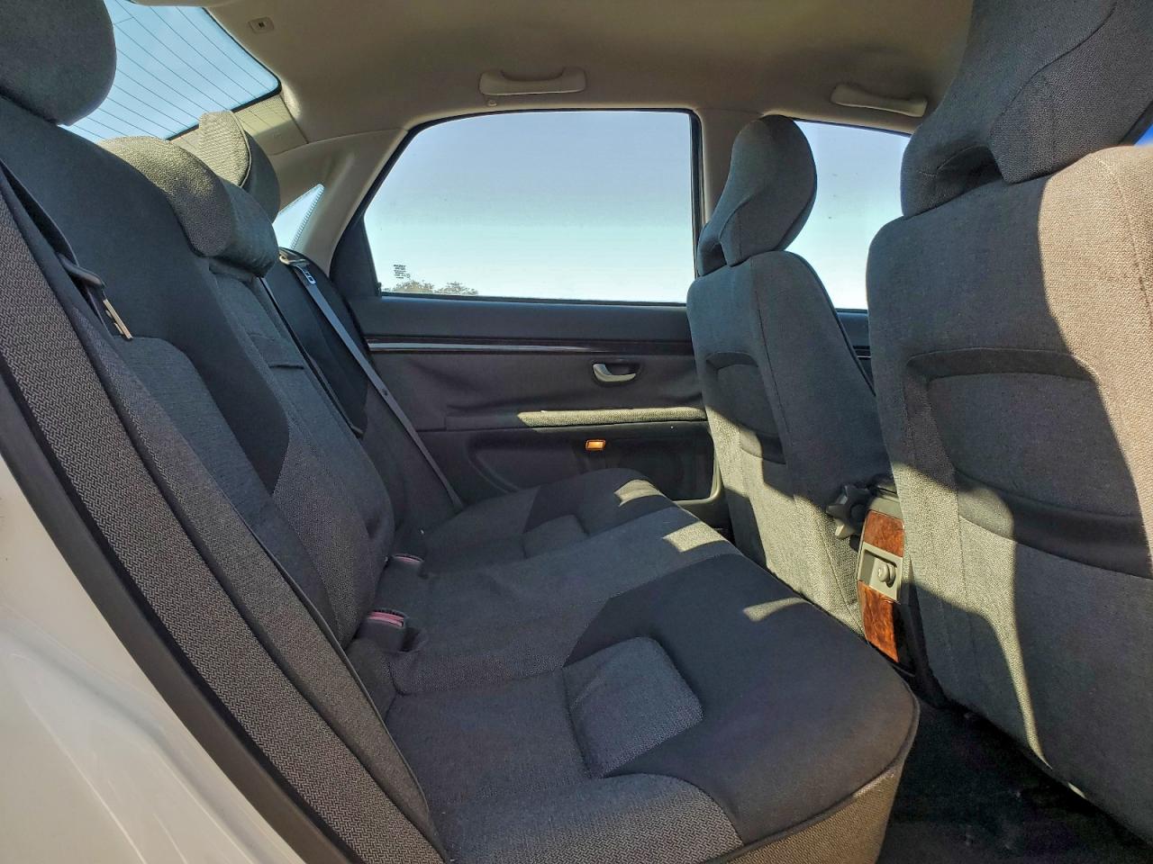2003 VOLVO S80 photo 10