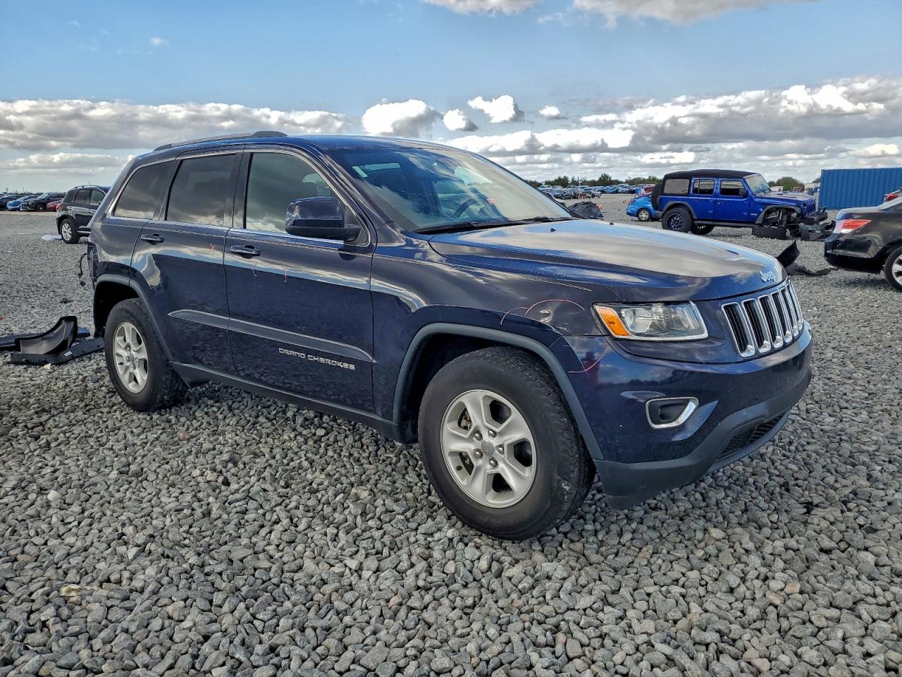 2015 JEEP GRAND CHEROKEE LAREDO photo 4