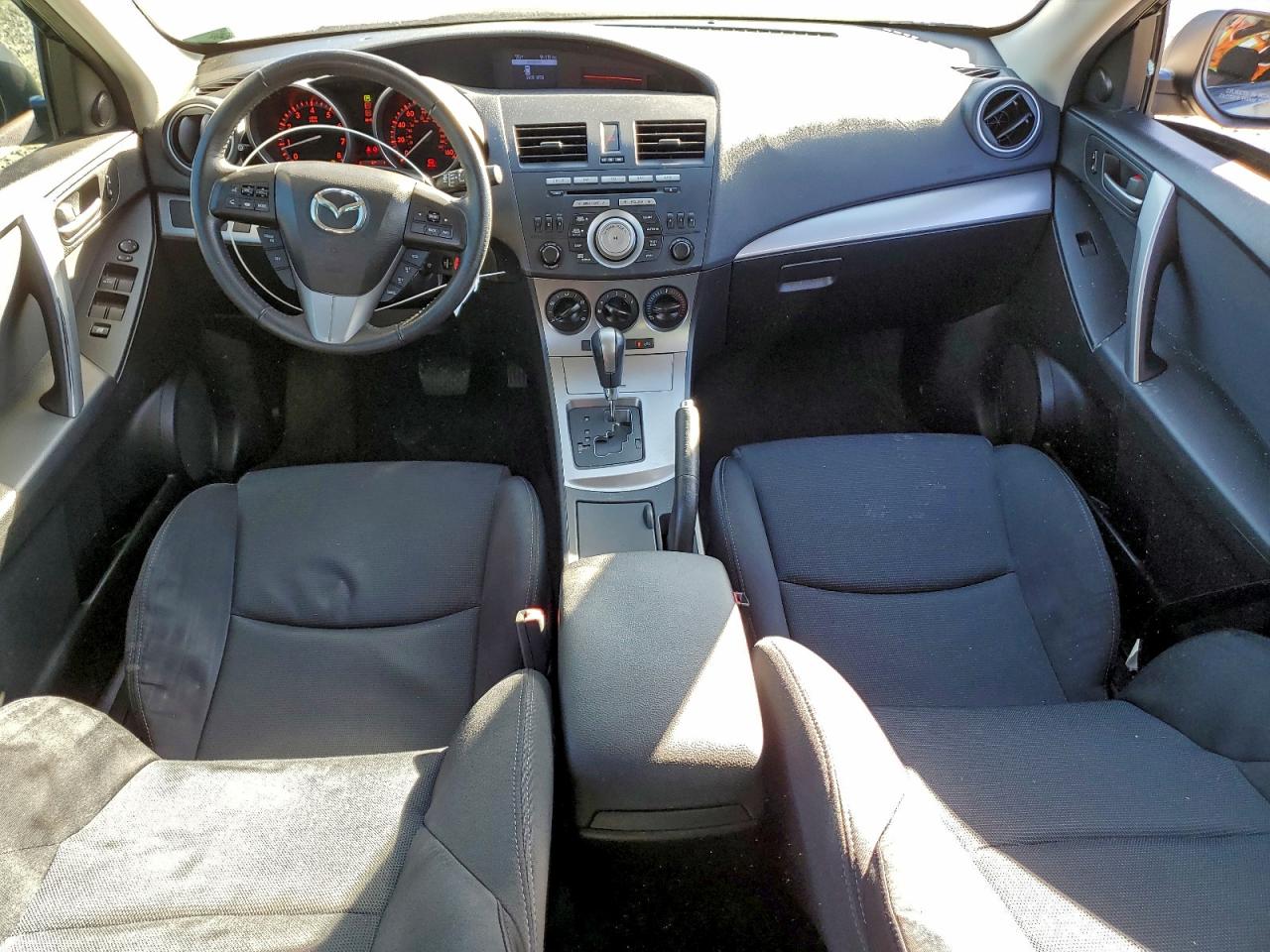 2010 MAZDA 3 S photo 8
