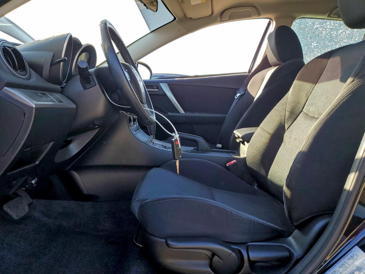 2010 MAZDA 3 S photo 7