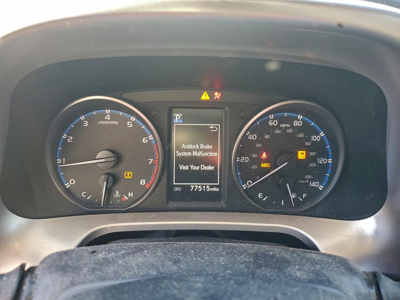 2018 TOYOTA RAV4 LE photo 9