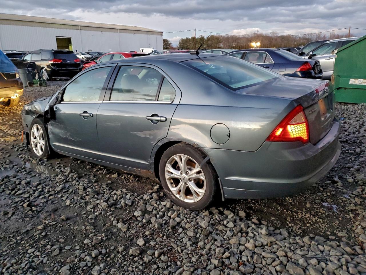 2012 FORD FUSION SE photo 2
