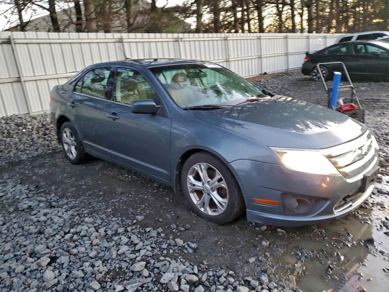 2012 FORD FUSION SE photo 4