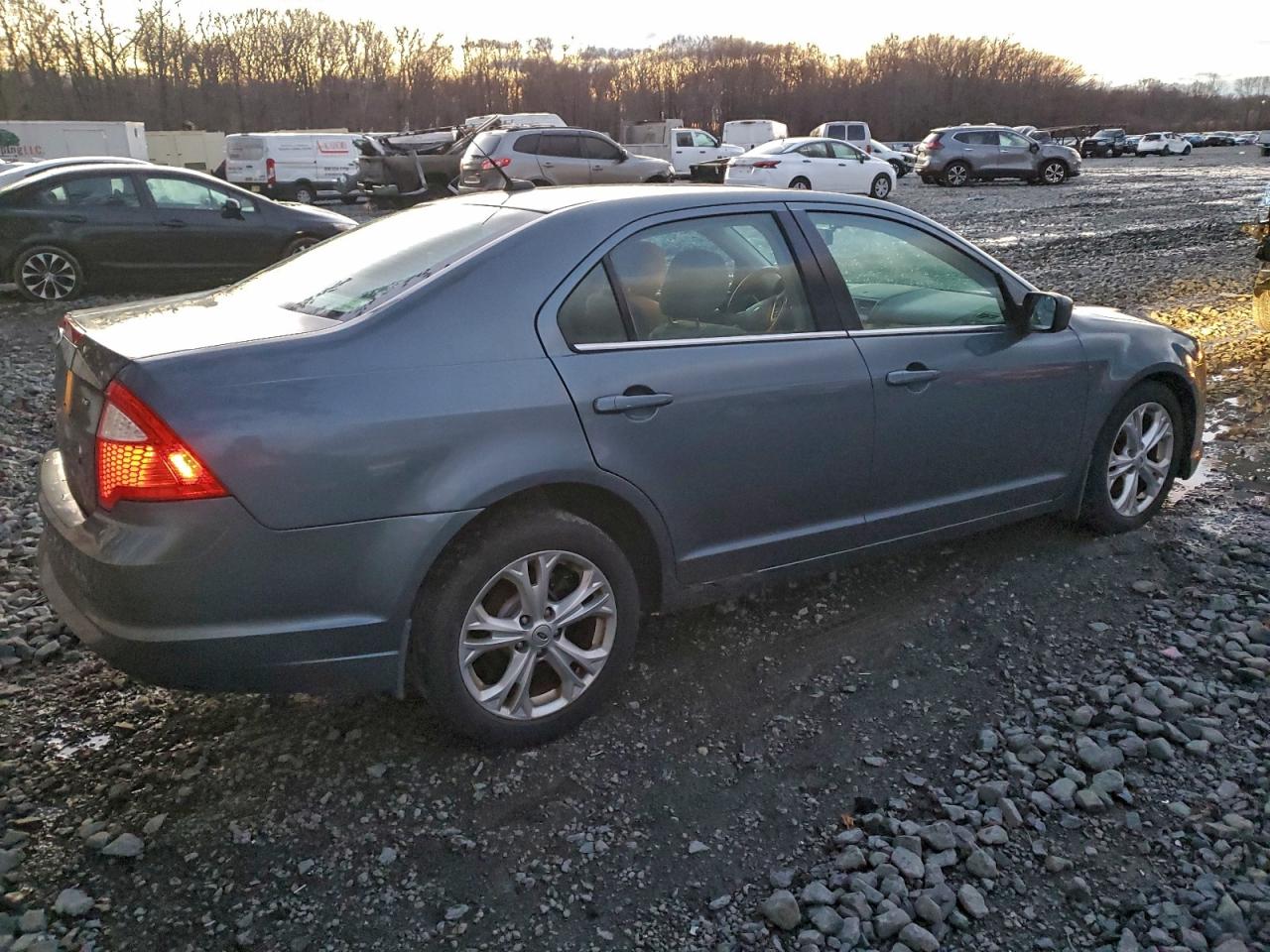 2012 FORD FUSION SE photo 3