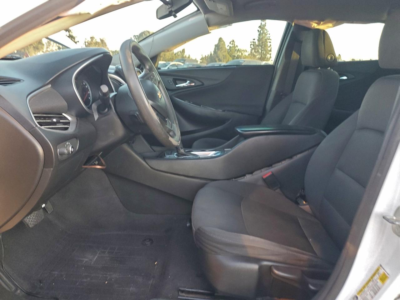 2017 CHEVROLET MALIBU LS photo 7
