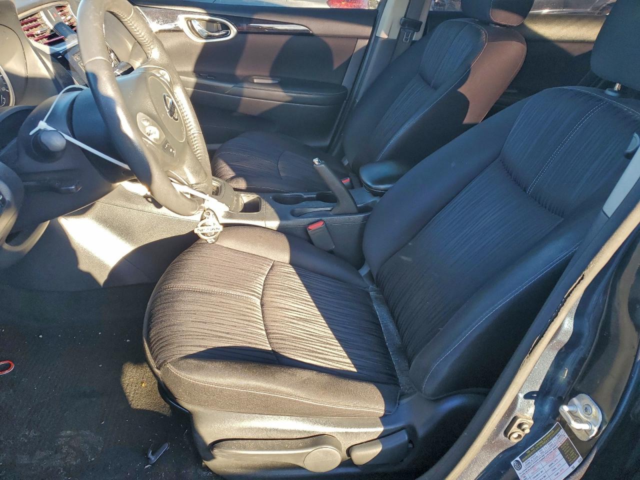 2017 NISSAN SENTRA S photo 7