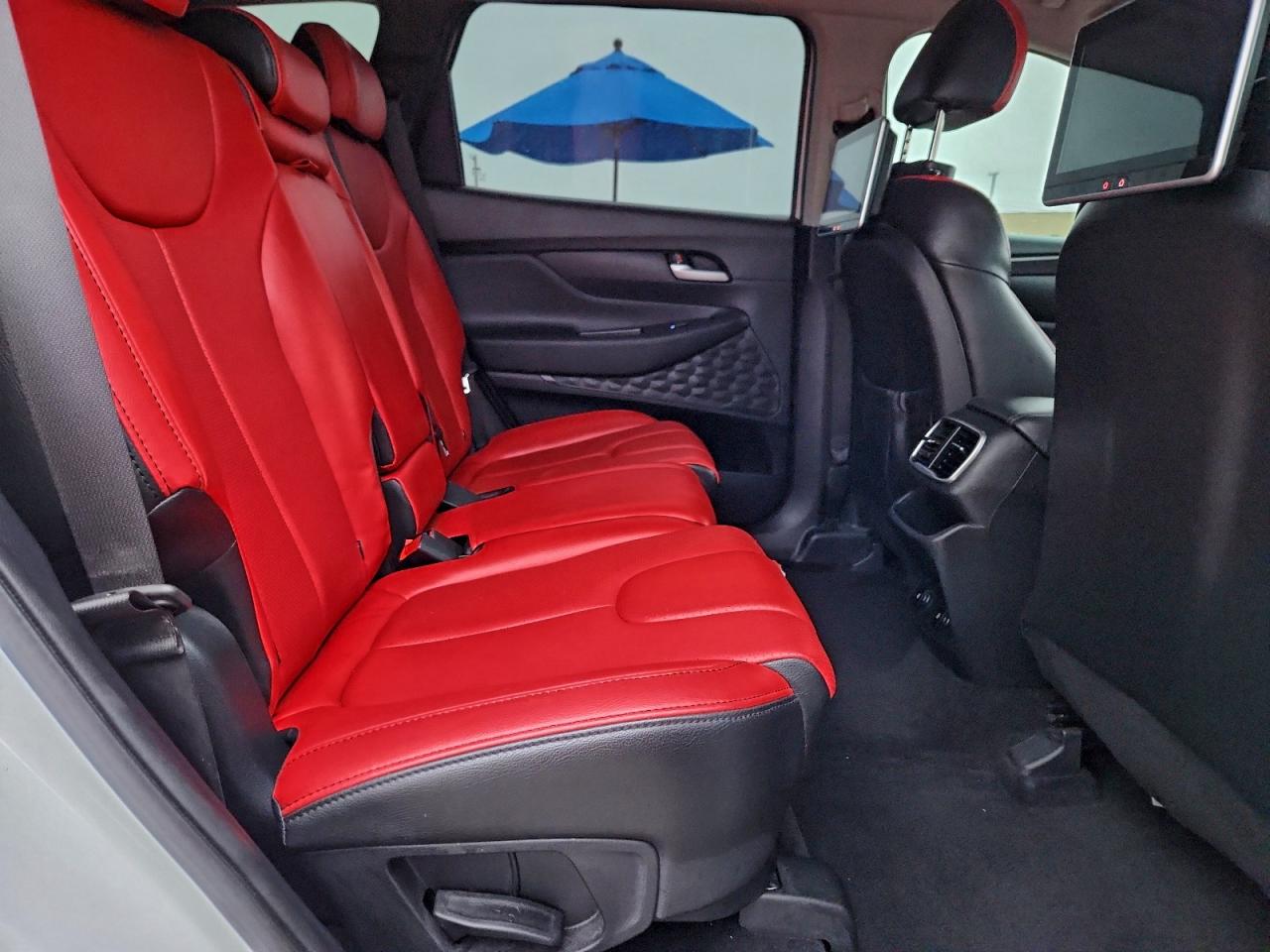 2019 HYUNDAI SANTA FE SE photo 11