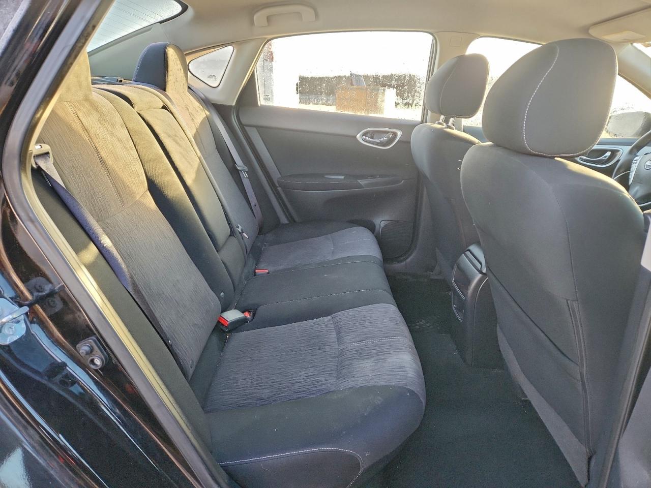 2015 NISSAN SENTRA S photo 10