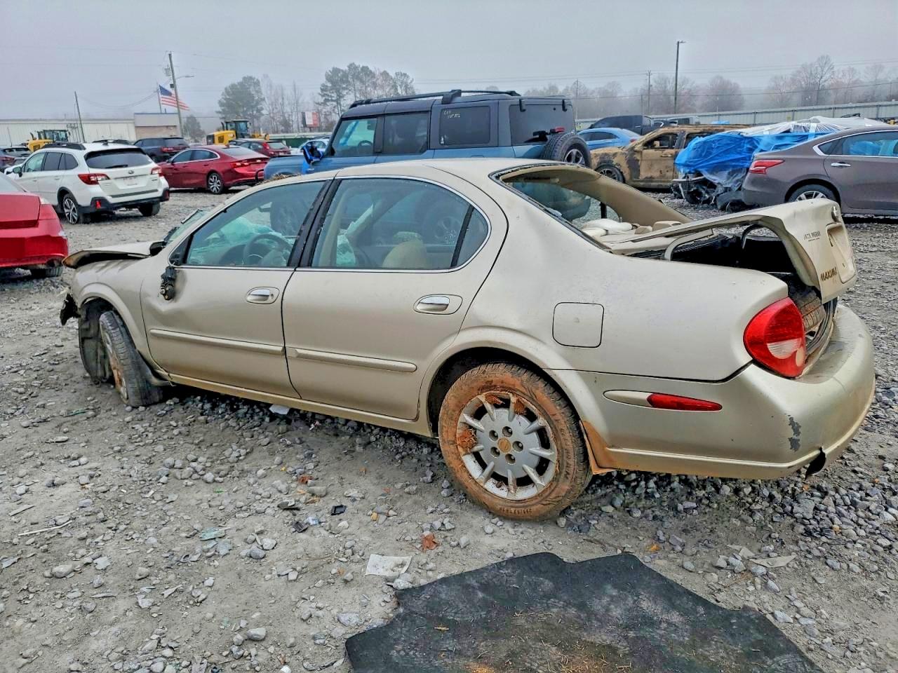 2000 NISSAN MAXIMA GLE photo 2