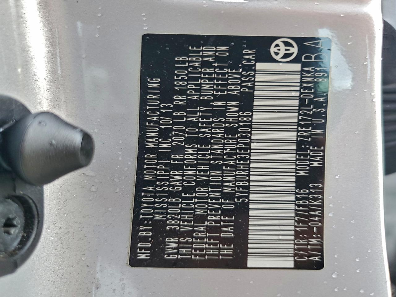2014 TOYOTA COROLLA L photo 12