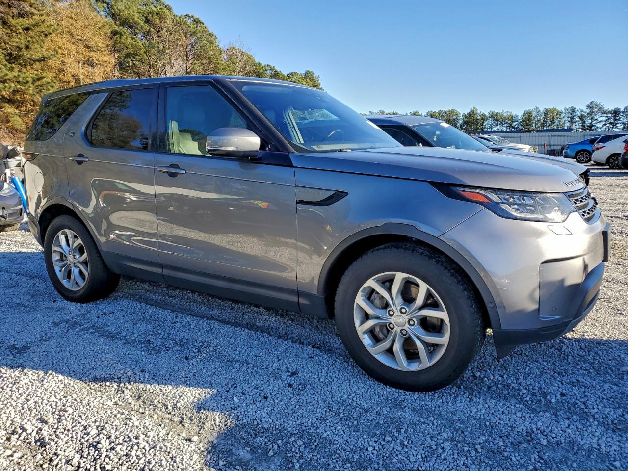 2020 LAND ROVER DISCOVERY SE photo 4