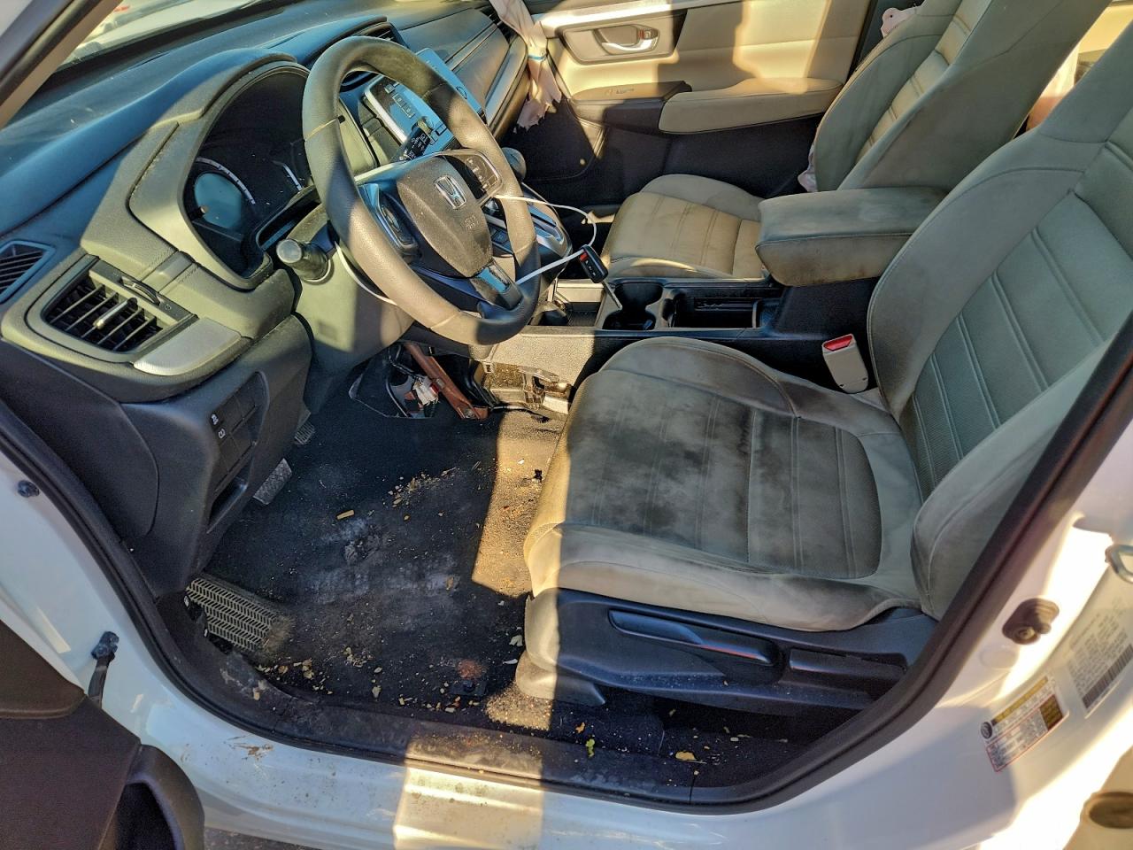 2017 HONDA CR-V LX photo 7