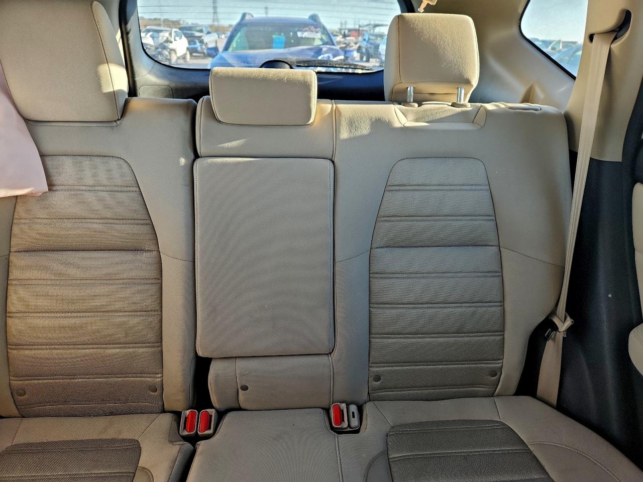 2017 HONDA CR-V LX photo 10