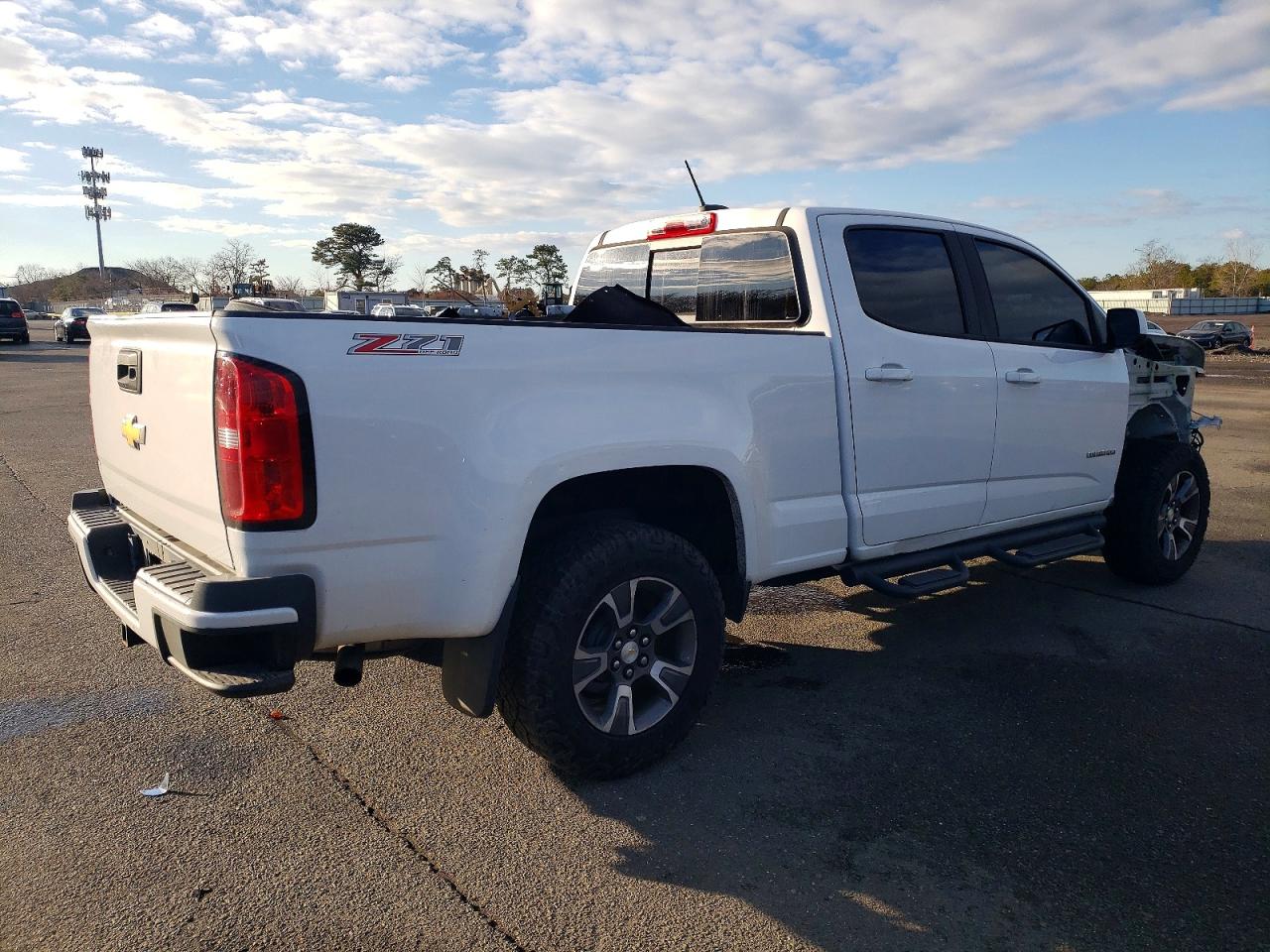 2018 CHEVROLET COLORADO Z71 photo 3