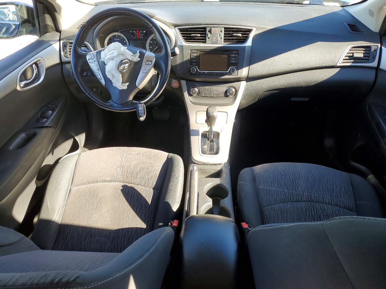 2015 NISSAN SENTRA S photo 8