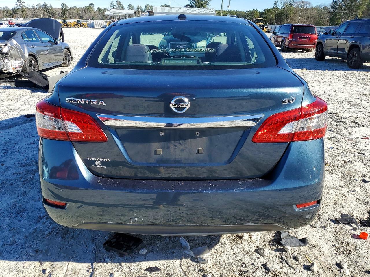 2015 NISSAN SENTRA S photo 6