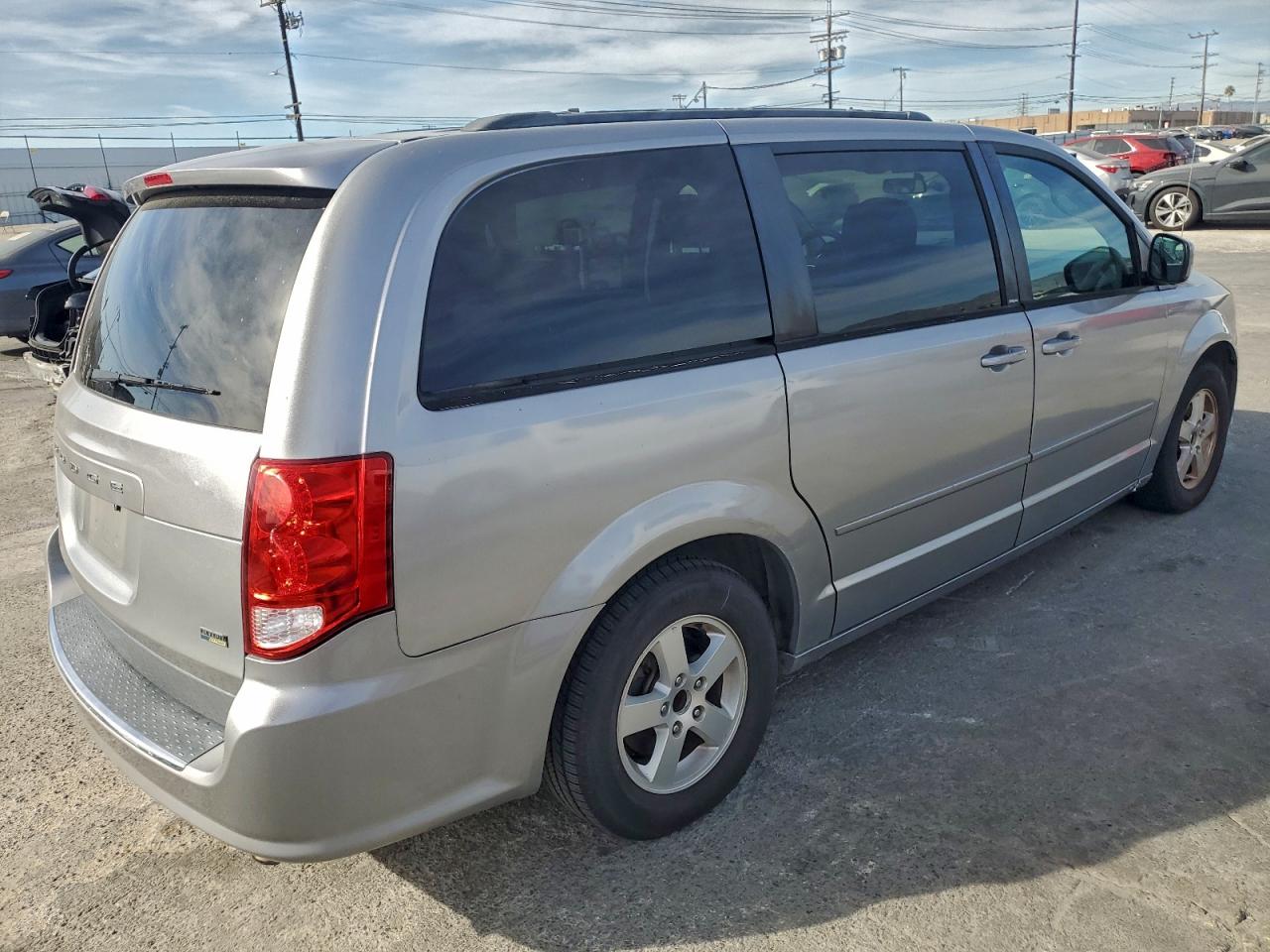 2013 DODGE GRAND CARAVAN SXT photo 3