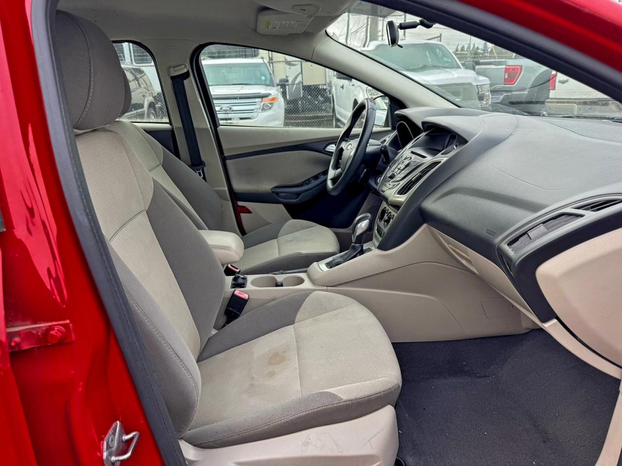2013 FORD FOCUS SE photo 5