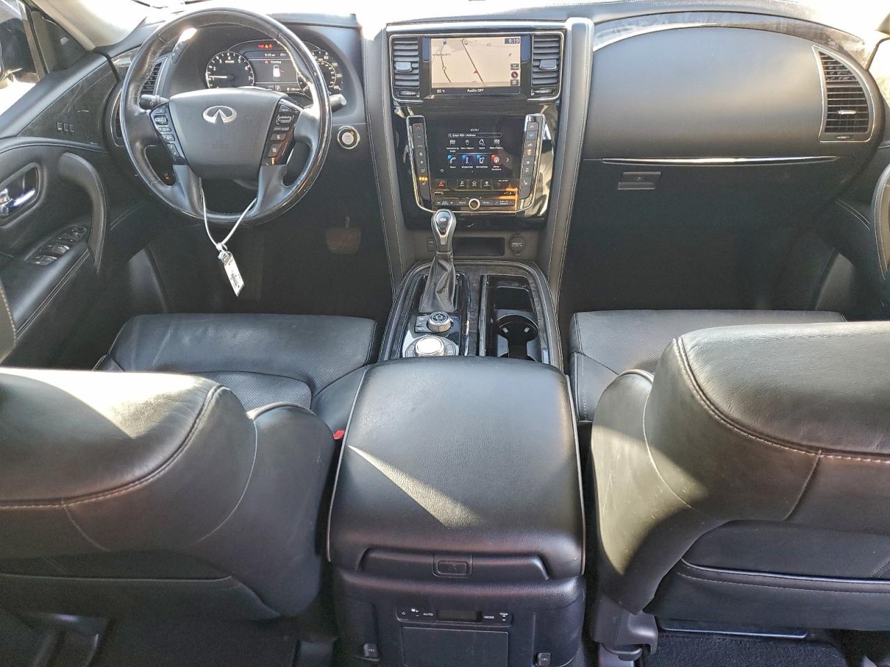 2021 INFINITI QX80 LUXE photo 8