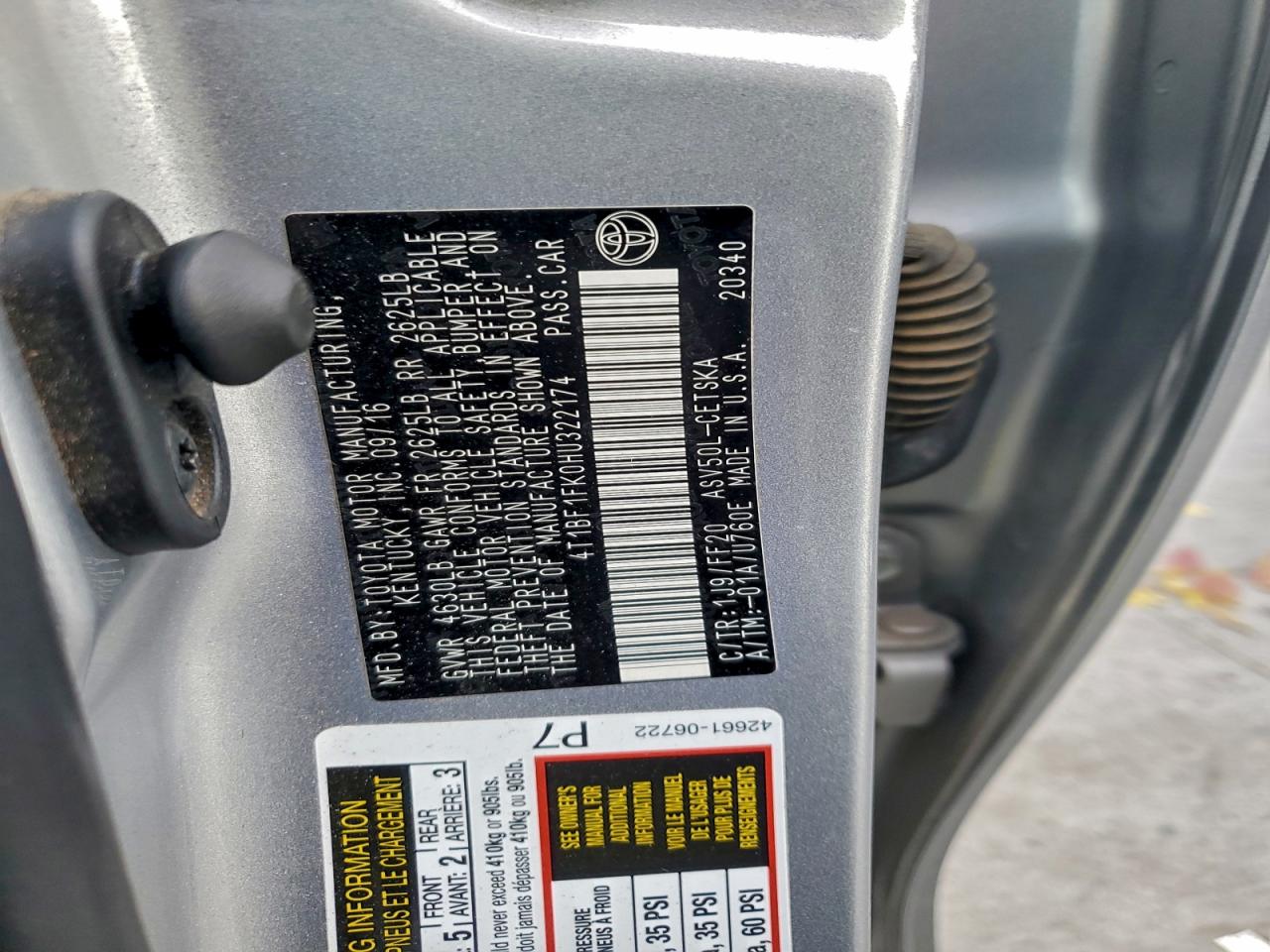 2017 TOYOTA CAMRY LE photo 13