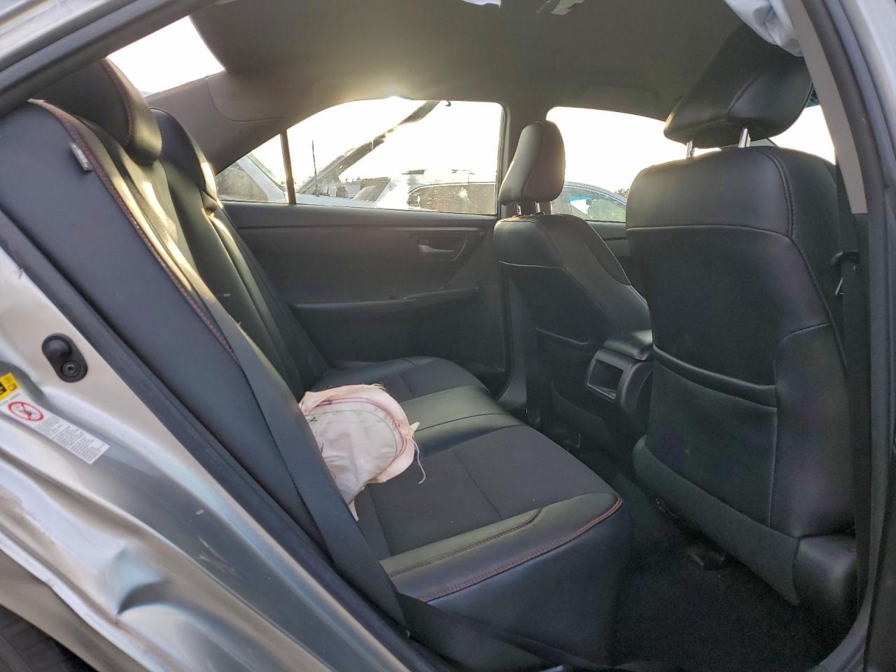 2017 TOYOTA CAMRY LE photo 10