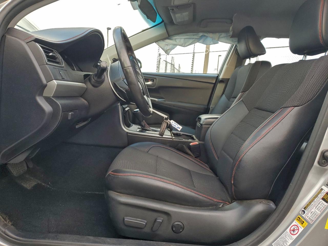 2017 TOYOTA CAMRY LE photo 7
