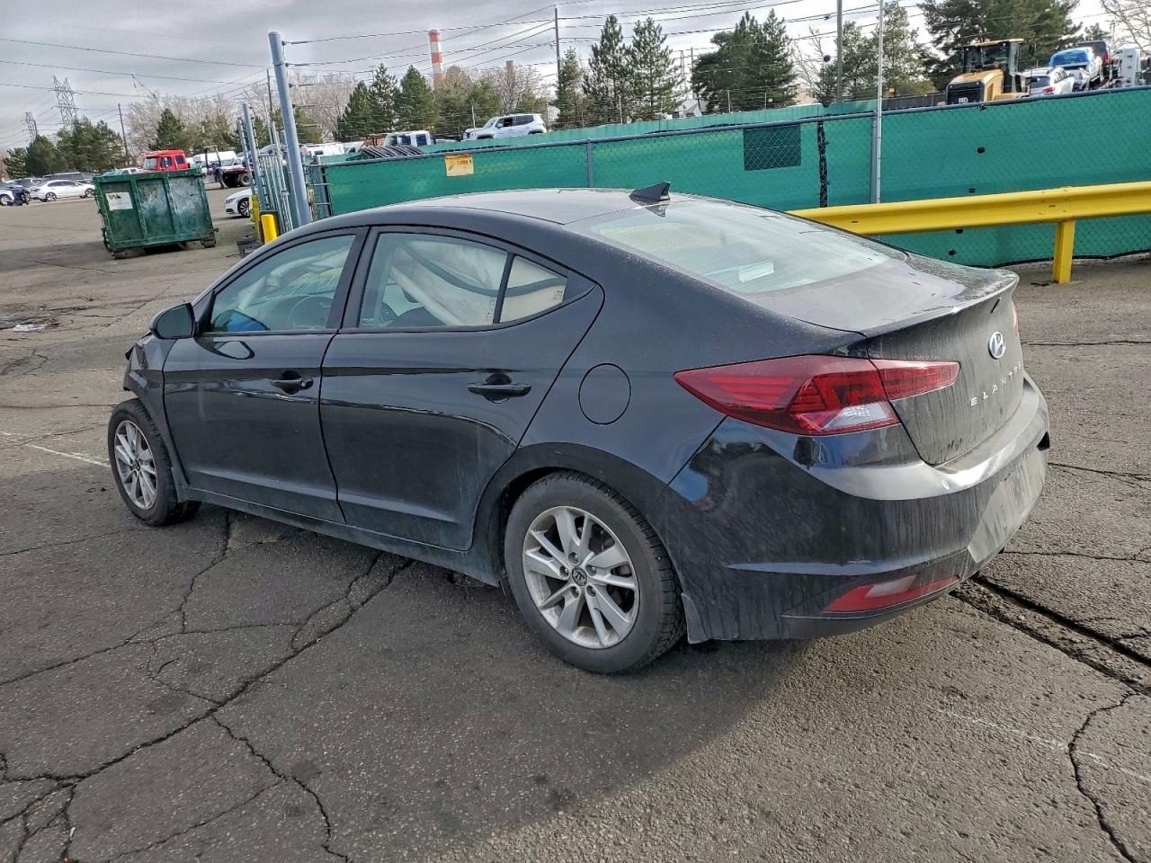 2020 HYUNDAI ELANTRA SEL photo 2