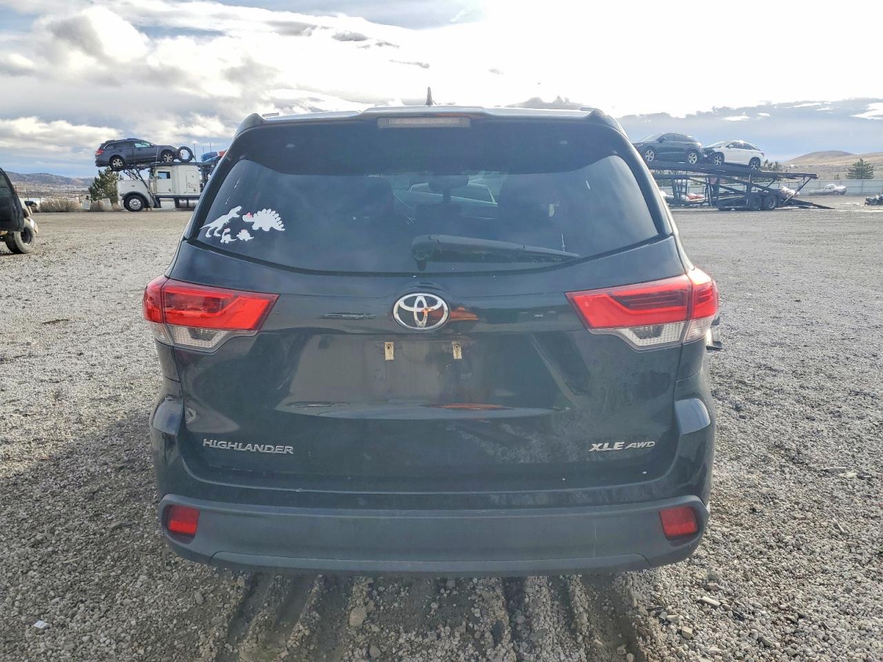 2019 TOYOTA HIGHLANDER photo 6