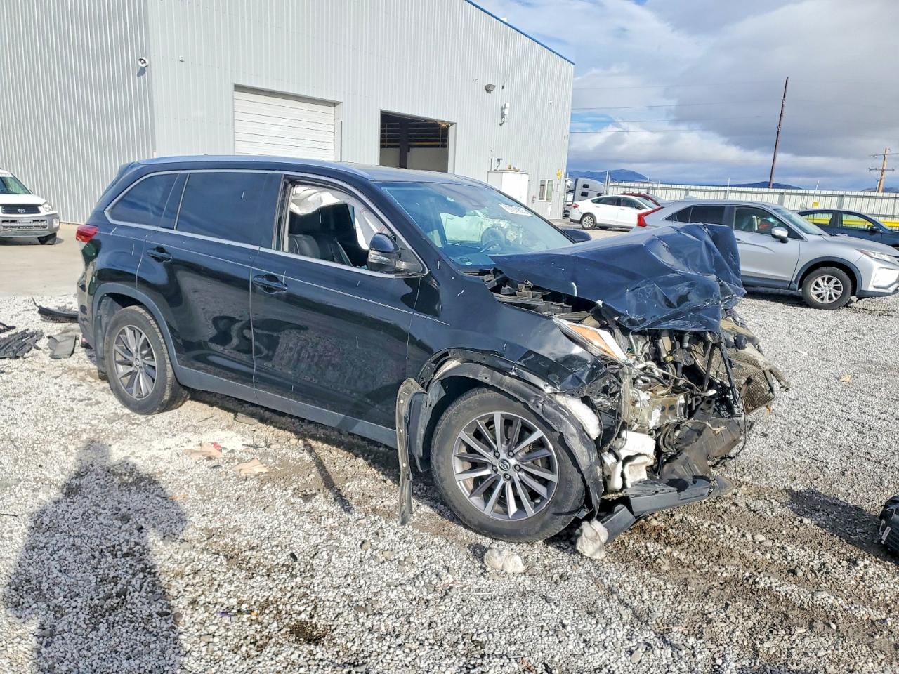 2019 TOYOTA HIGHLANDER photo 4