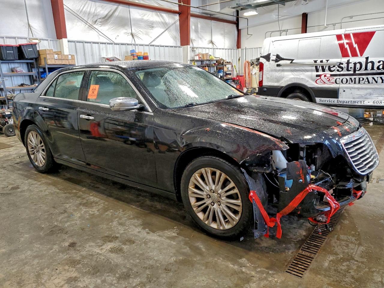 2013 CHRYSLER 300C photo 4