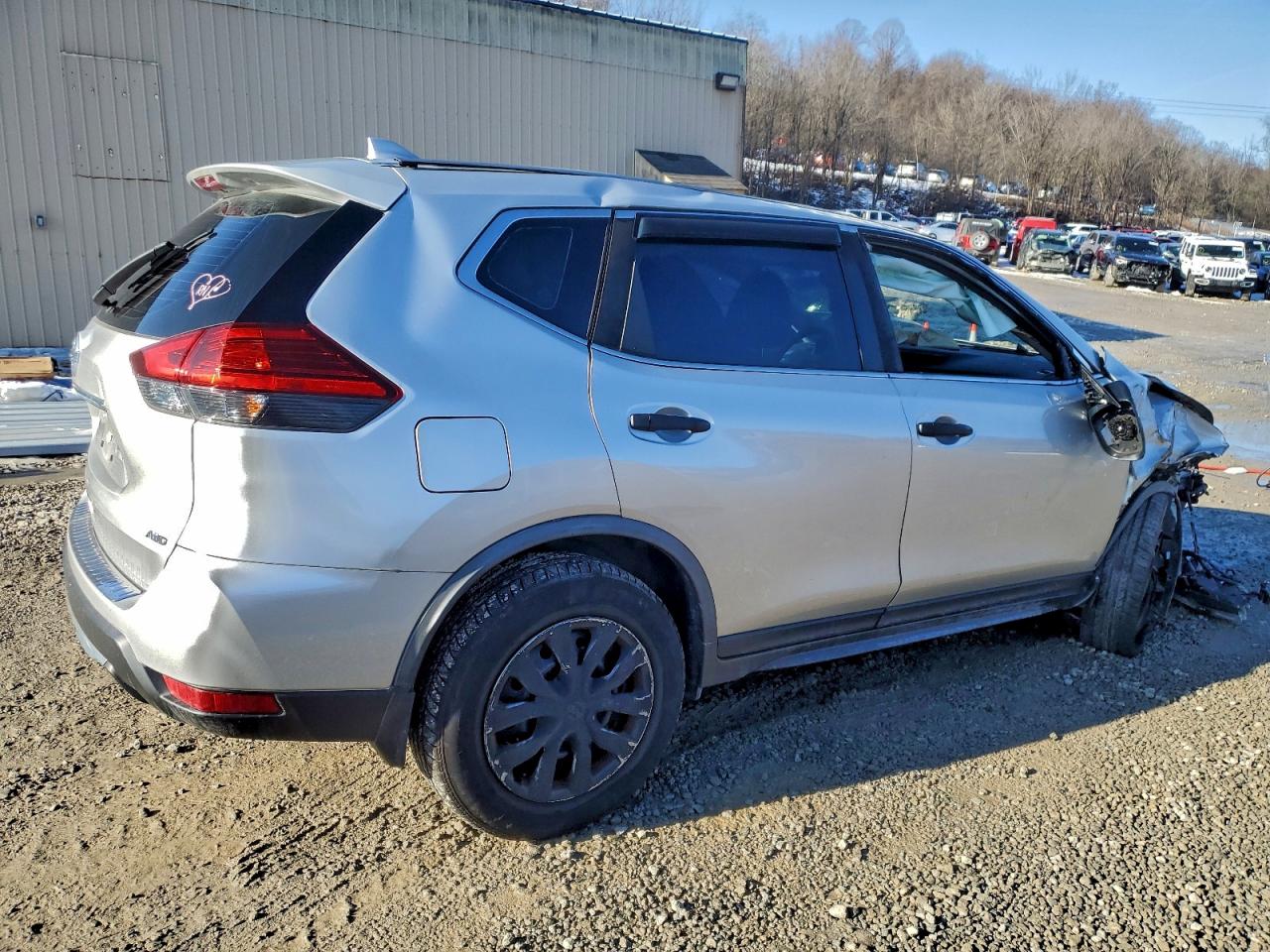 2017 NISSAN ROGUE S photo 3