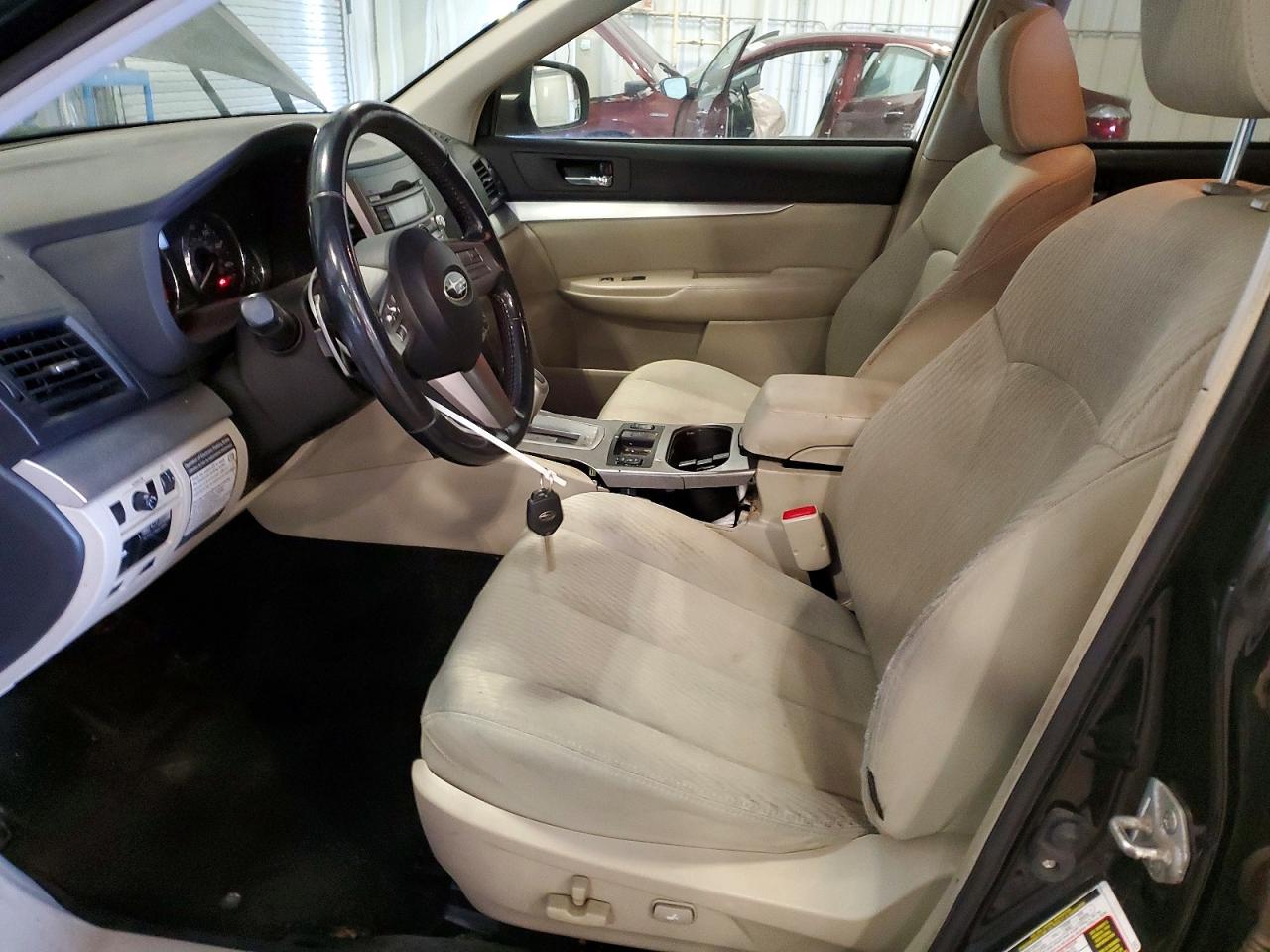 2010 SUBARU OUTBACK photo 7