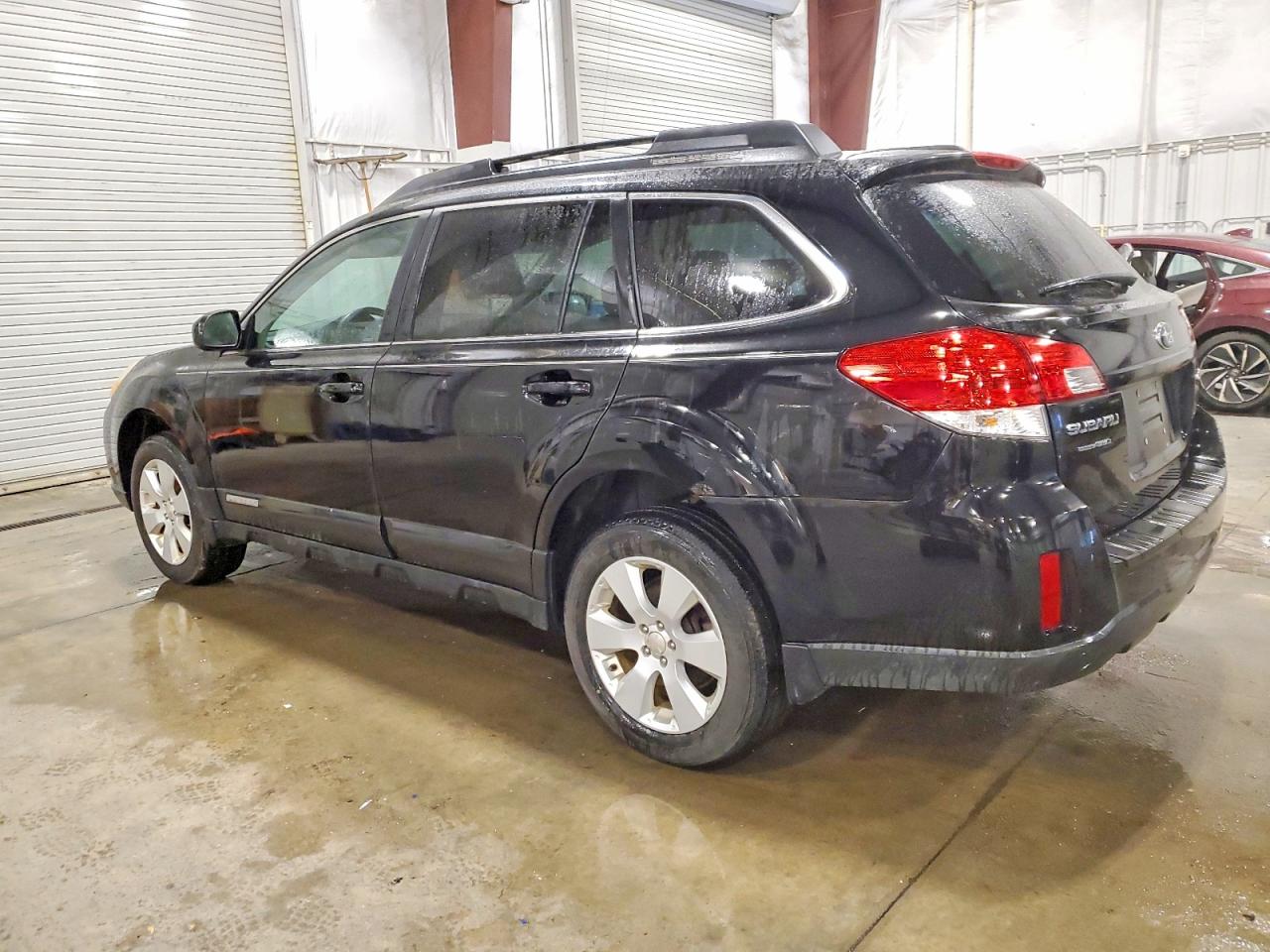 2010 SUBARU OUTBACK photo 2