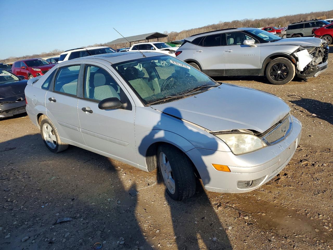 2005 FORD FOCUS ZX4 photo 4