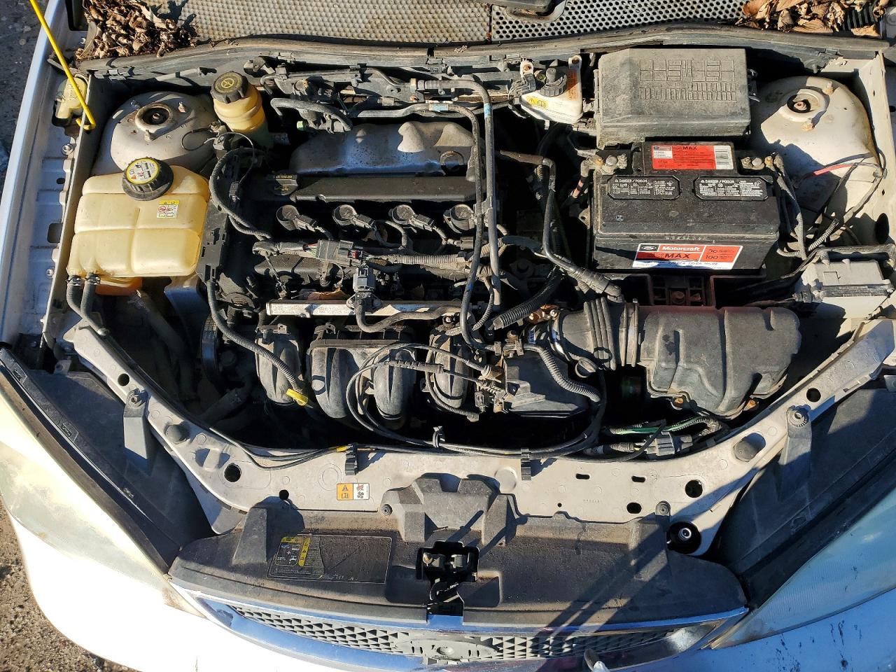 2005 FORD FOCUS ZX4 photo 11