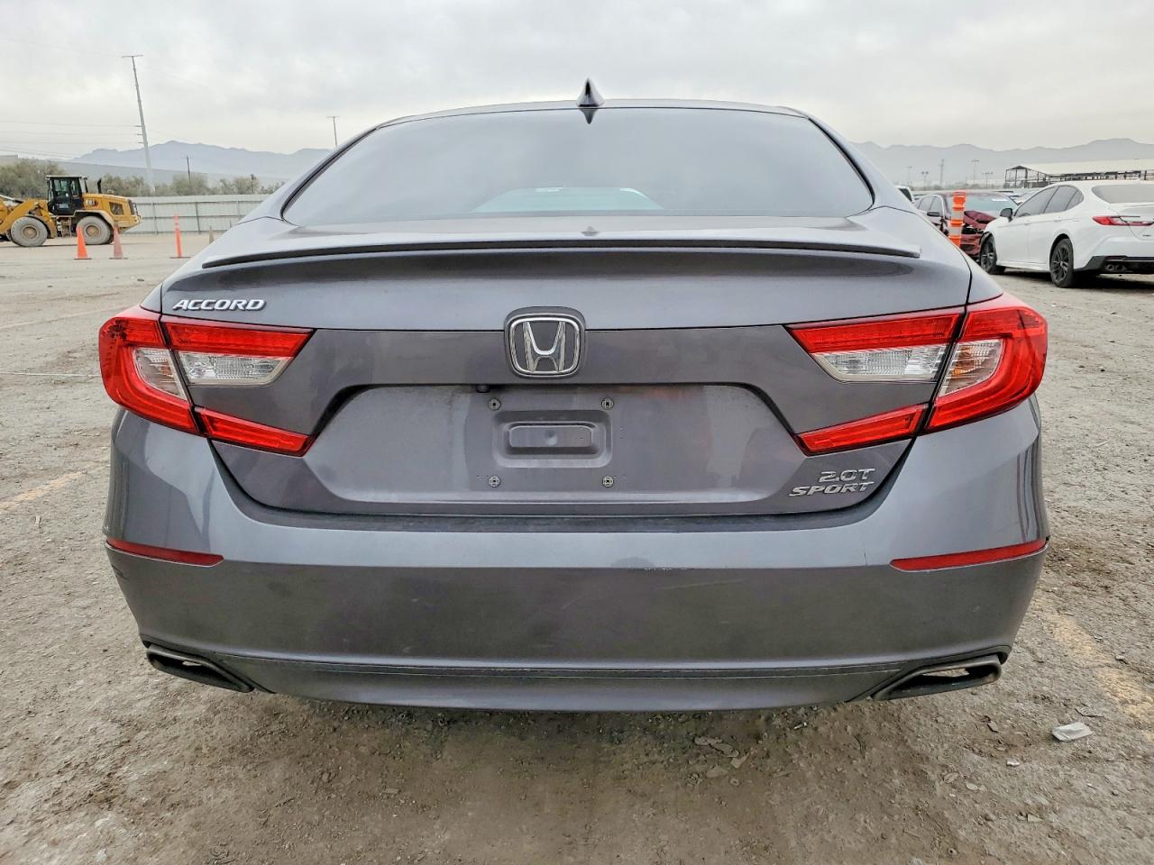 2018 HOND ACCORD photo 6