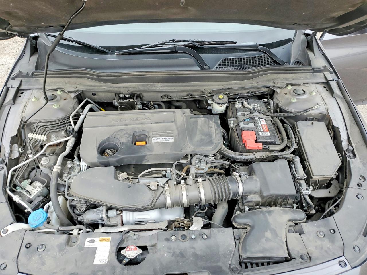 2018 HOND ACCORD photo 11