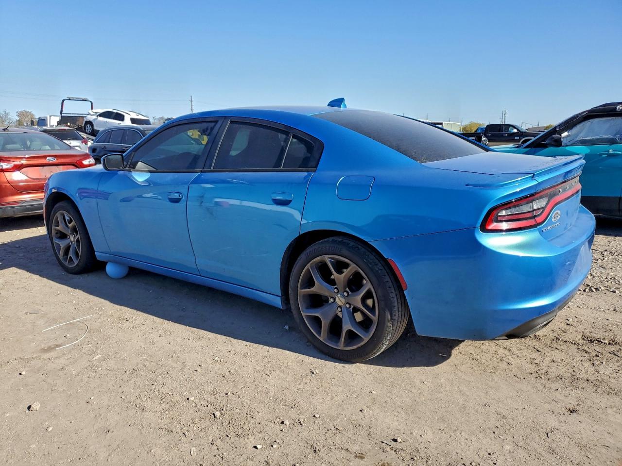 2016 DODGE CHARGER SXT photo 2