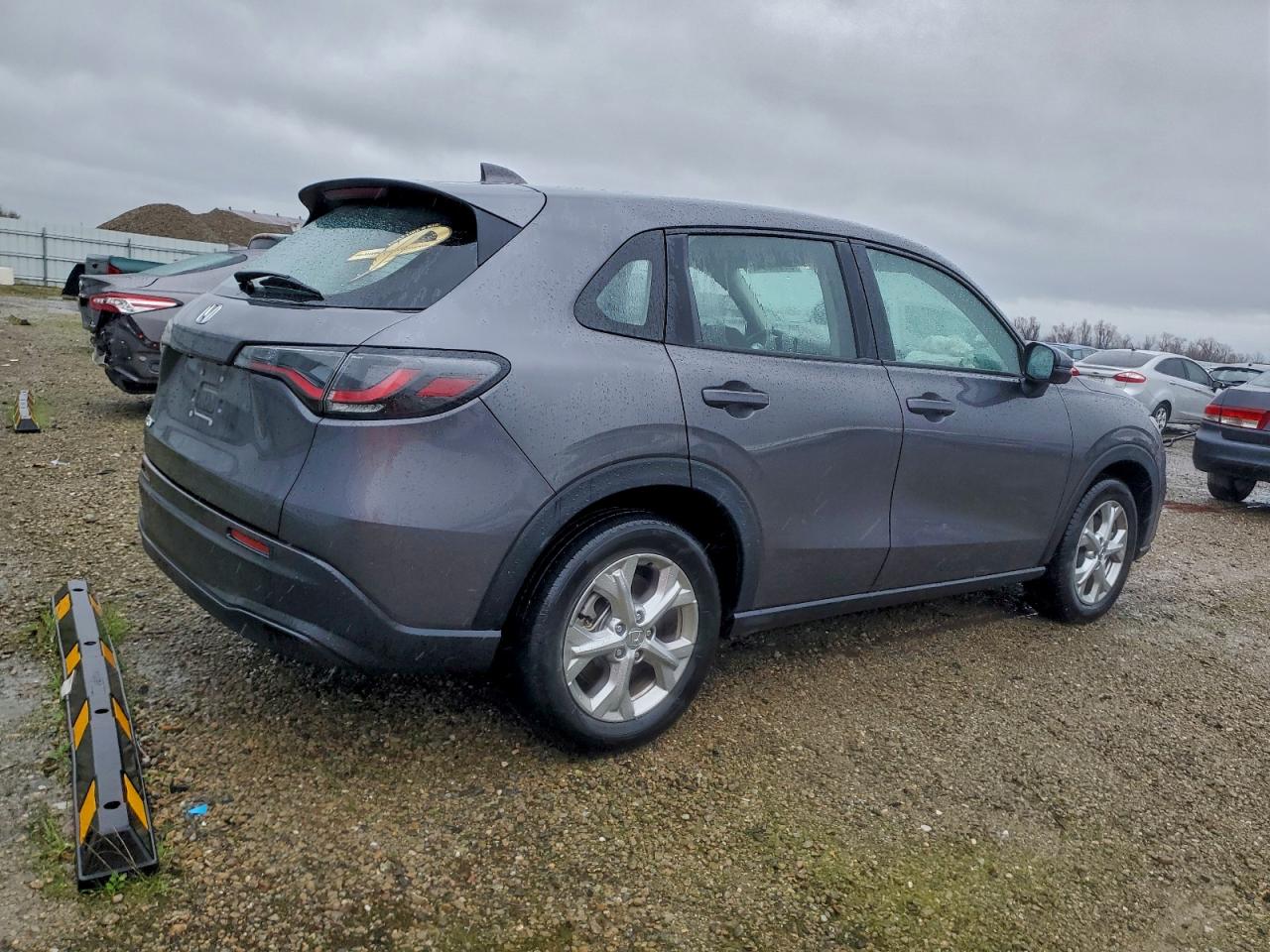 2024 HONDA HR-V LX photo 3