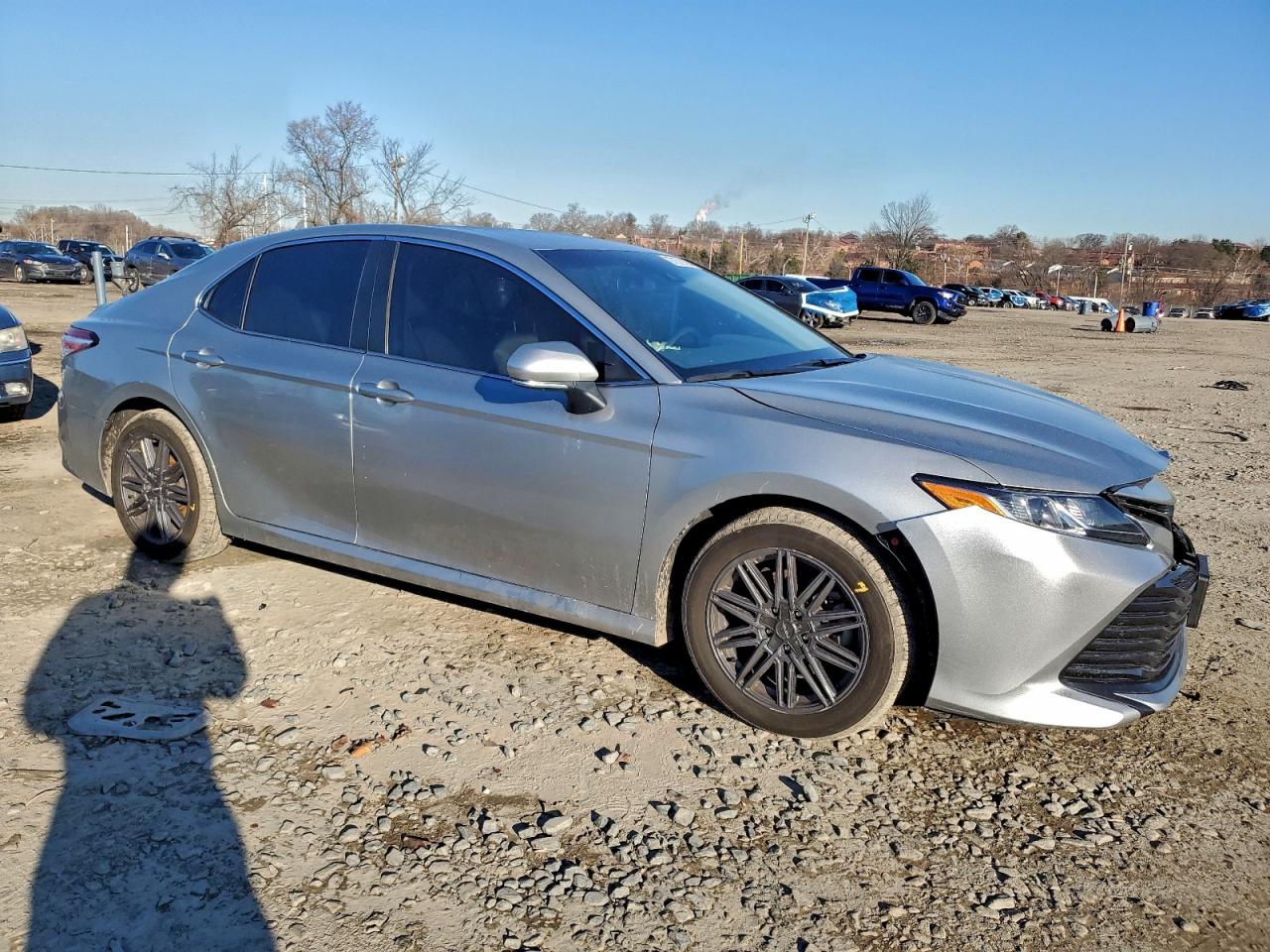 2020 TOYOTA CAMRY LE photo 4