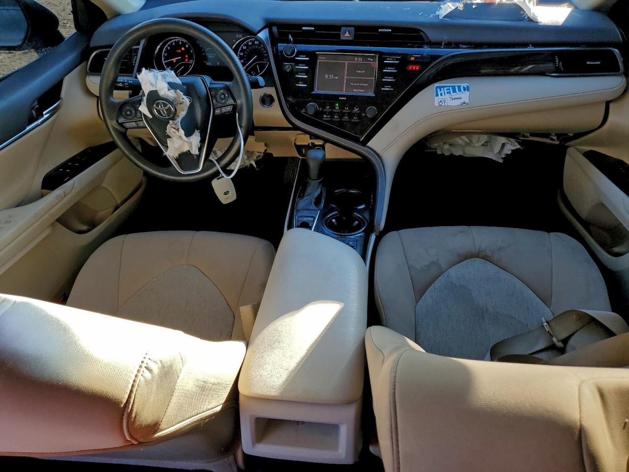 2020 TOYOTA CAMRY LE photo 8